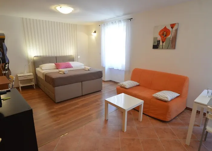 Casa Nova * Ρόβινι